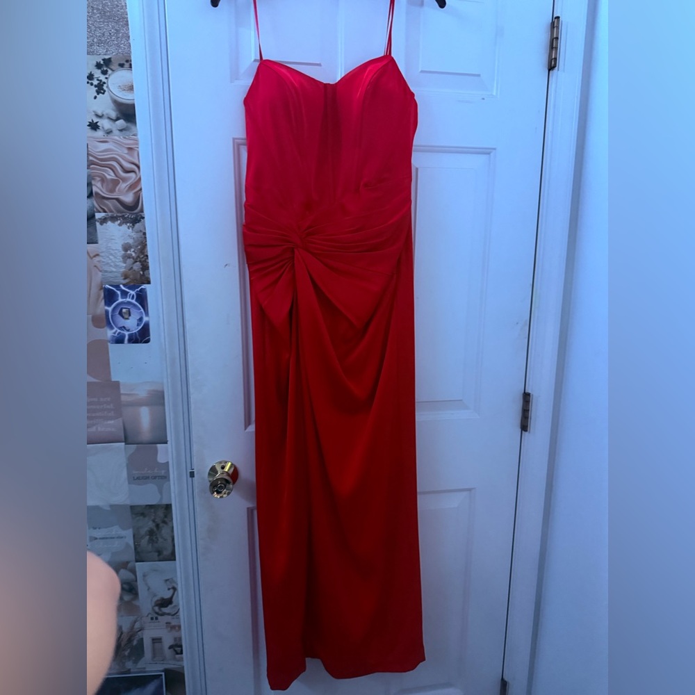 Red Formal Prom Dress
Size 6